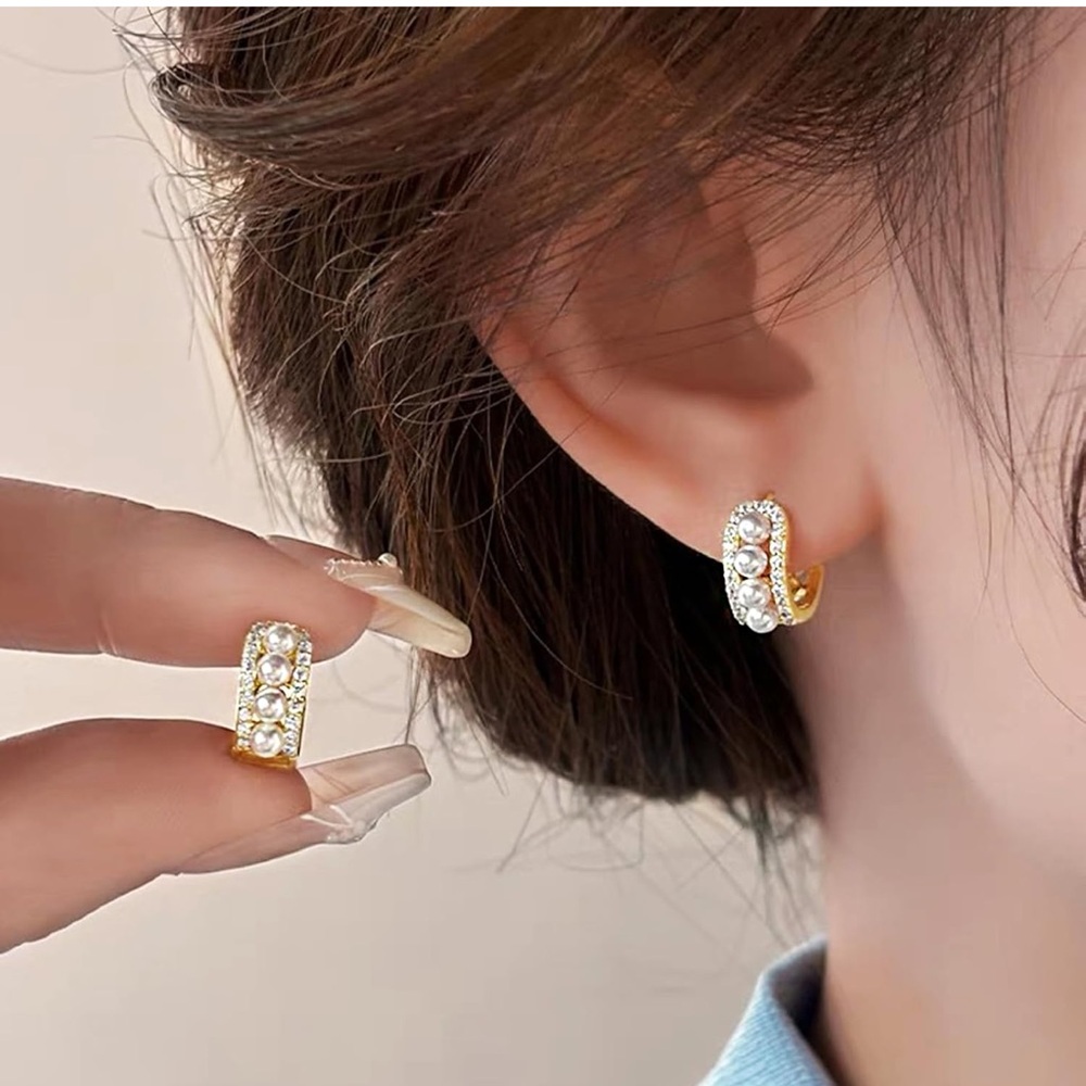 New! Gold Pearl Hoop Earrings (1028)